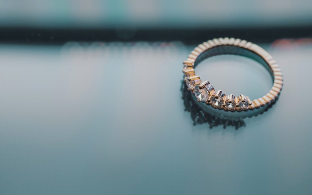 Engagement Ring Shopping: The Do’s and Don’ts