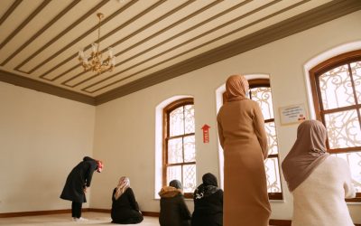 5 Powerful Reasons Sadaqah Strengthens Faith and Unity